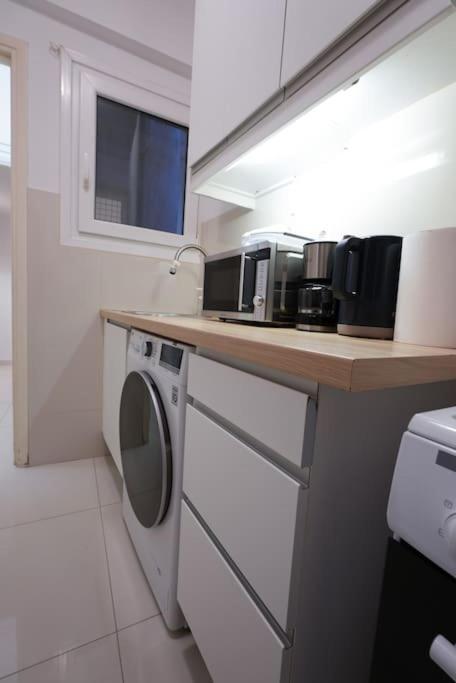 Syntagma Square, 70Sqm Pentelis Sunny Apartment أثينا المظهر الخارجي الصورة