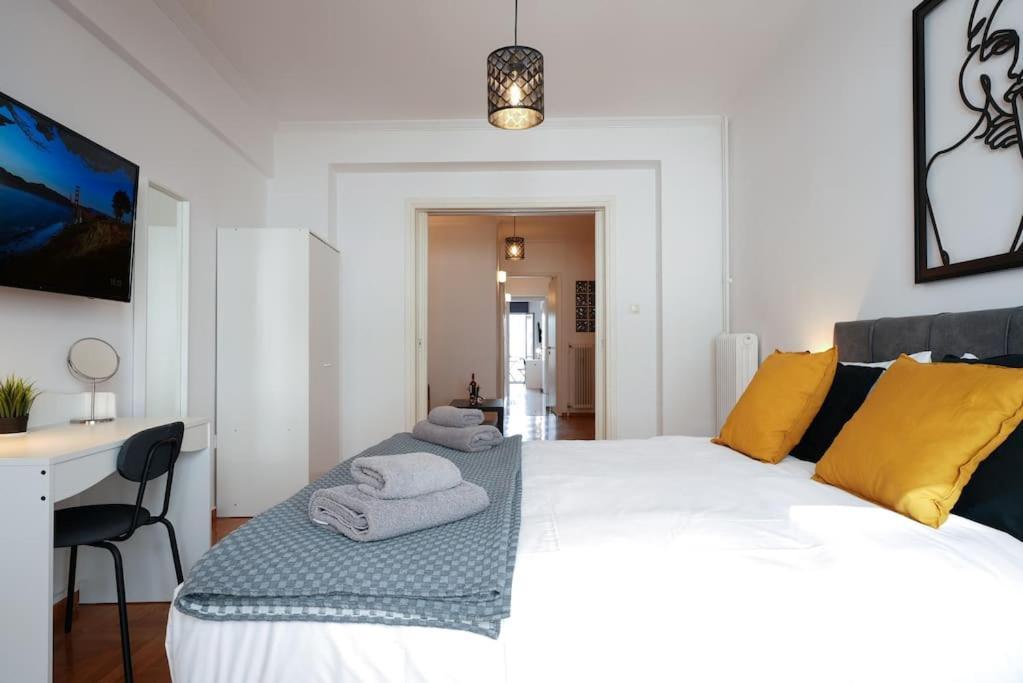 Syntagma Square, 70Sqm Pentelis Sunny Apartment أثينا المظهر الخارجي الصورة