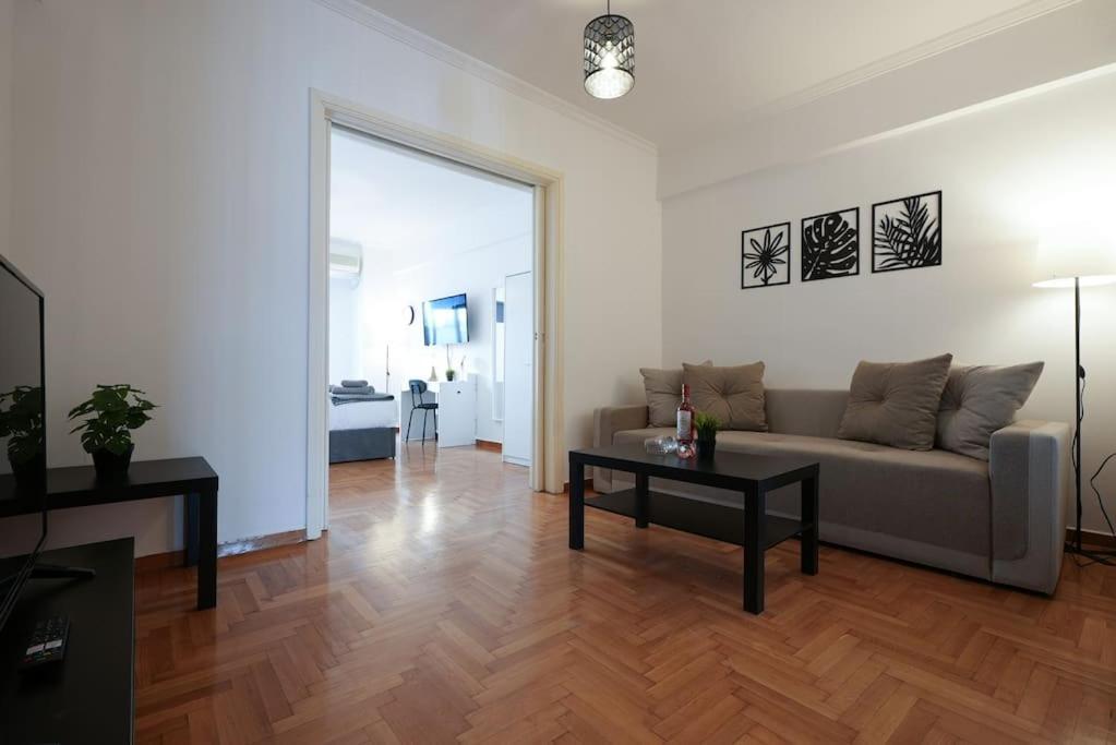 Syntagma Square, 70Sqm Pentelis Sunny Apartment أثينا المظهر الخارجي الصورة