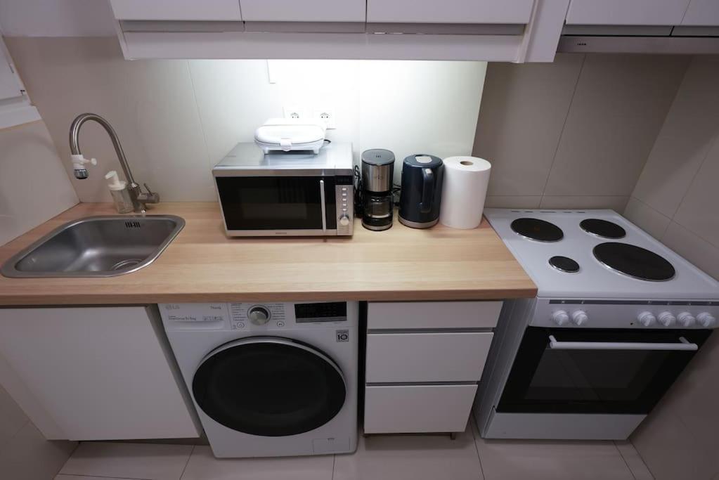 Syntagma Square, 70Sqm Pentelis Sunny Apartment أثينا المظهر الخارجي الصورة
