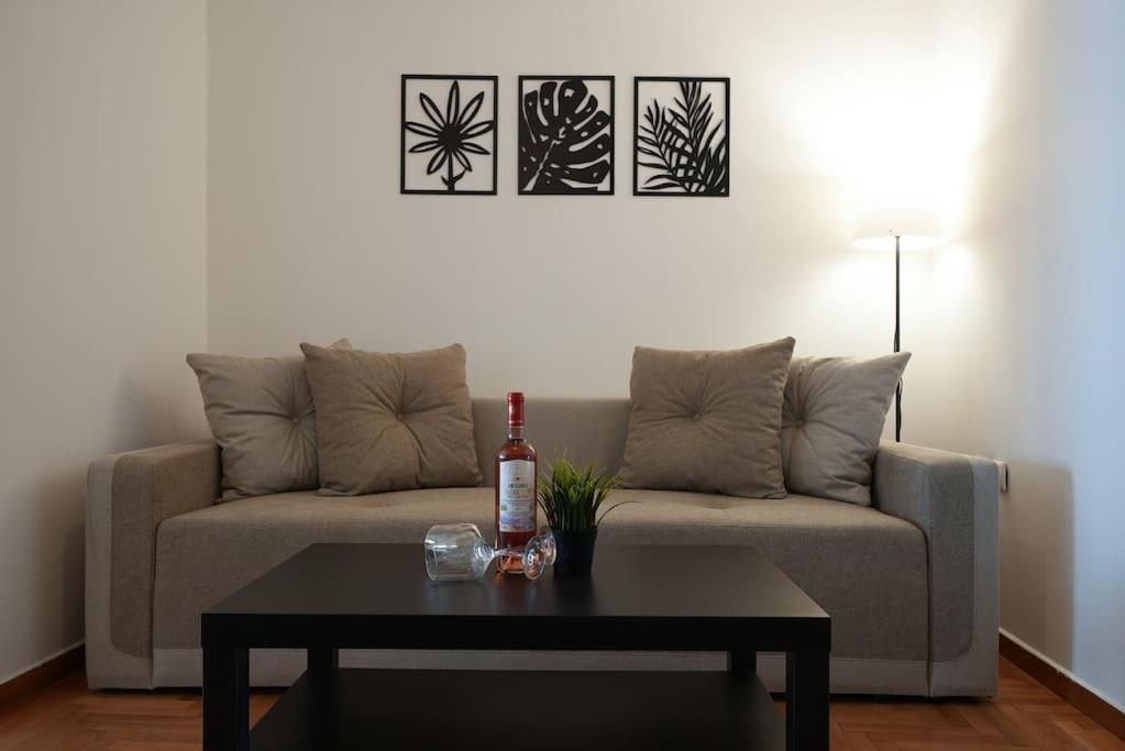 Syntagma Square, 70Sqm Pentelis Sunny Apartment أثينا المظهر الخارجي الصورة