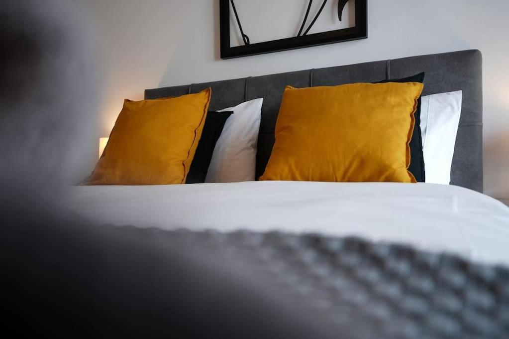 Syntagma Square, 70Sqm Pentelis Sunny Apartment أثينا المظهر الخارجي الصورة