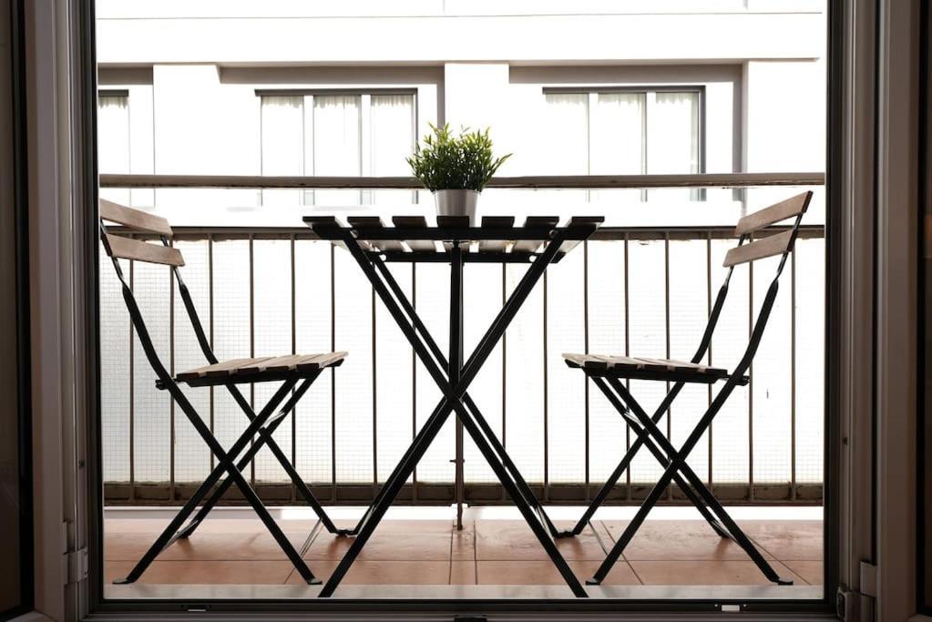 Syntagma Square, 70Sqm Pentelis Sunny Apartment أثينا المظهر الخارجي الصورة