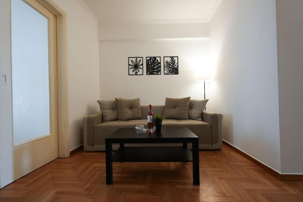 Syntagma Square, 70Sqm Pentelis Sunny Apartment أثينا المظهر الخارجي الصورة