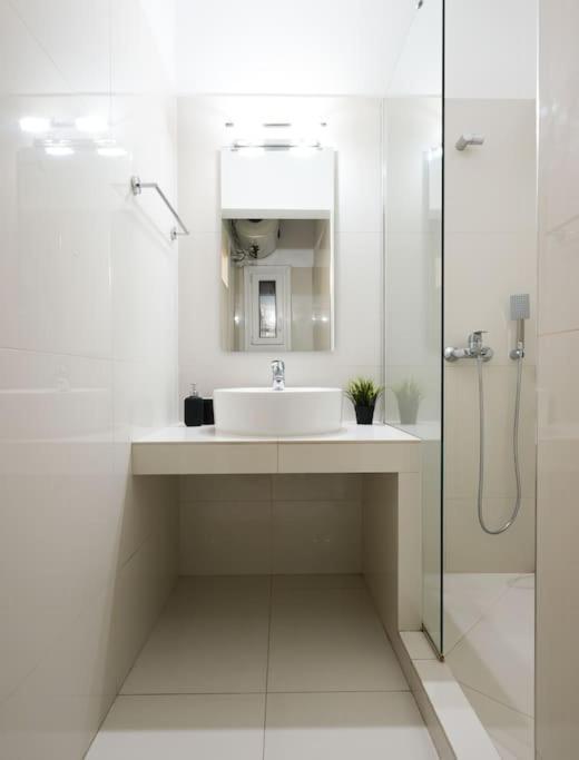 Syntagma Square, 70Sqm Pentelis Sunny Apartment أثينا المظهر الخارجي الصورة